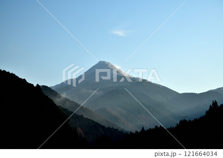 高見山を望む　【奈良県東吉野村】　 121664034