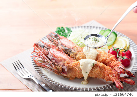 シータイガーの海老フライ 天然ならではの締まった身質と風味、濃厚な旨味が特徴 シータイガーの海老フライ 天然ならではの締まった身質と風味、濃厚な旨味が特徴 121664740