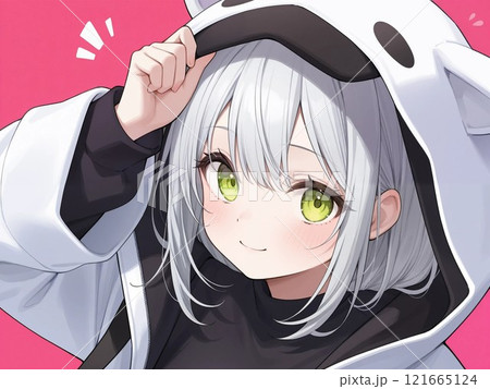 ケモ耳フードをかぶった銀髪の女の子 121665124