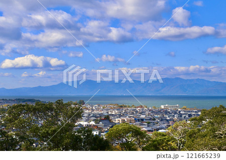彦根城からの眺望・琵琶湖(滋賀県・彦根市) 彦根城からの眺望・琵琶湖(滋賀県・彦根市) 121665239