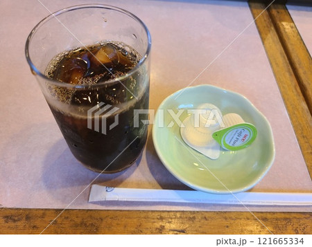 食後のアイスコーヒー 食後のアイスコーヒー 121665334