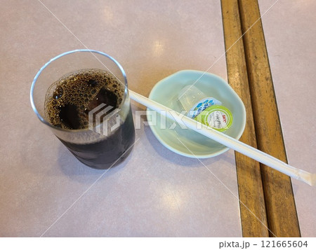 食後のアイスコーヒー 食後のアイスコーヒー 121665604