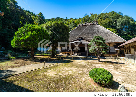 津和野藩主亀井家菩提寺・永明寺の境内　島根県鹿足郡津和野町 121665896