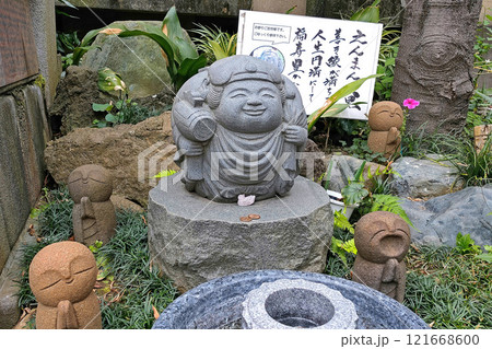 経王寺の大黒天像【東京都新宿区】 121668600