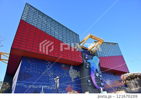 天保山ハーバービレッジにある海遊館 121670209