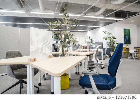 フリーアドレスオフィス 121671296