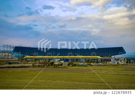 ドクターイエローとソーラーアーク ドクターイエローとソーラーアーク 121678935