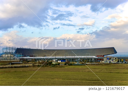 東海道新幹線とソーラーアーク 121679017