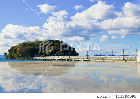 蒲郡の竹島とガマニ塩湖 121680099