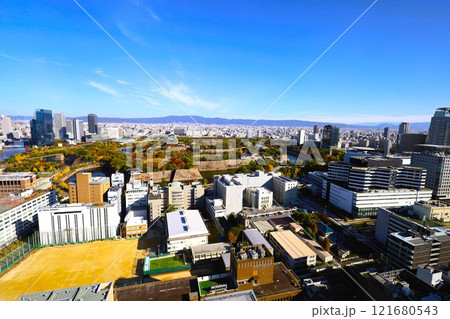 大阪城、秋、紅葉、大阪城公園、天高く肥ゆる秋の空、大阪城散歩、大阪観光、インバウンド、秋の大阪城 大阪城、秋、紅葉、大阪城公園、天高く肥ゆる秋の空、大阪城散歩、大阪観光、インバウンド、秋の大阪城 121680543