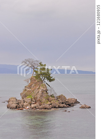 雨晴海岸　富山県高岡市 氷見線 121680935