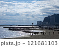 朝方の熱海ビーチ 121681103