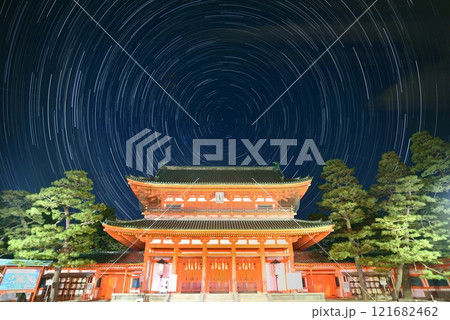 平安神宮と北天の星 121682462