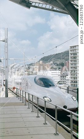 西九州新幹線かもめの車体 121683760