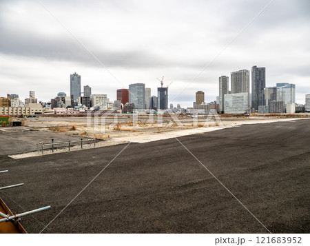 大規模な再開発が計画されている築地市場跡地(2025年1月撮影) 大規模な再開発が計画されている築地市場跡地(2025年1月撮影) 121683952