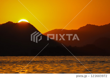 瀬戸内海の初日の出　2025年1月1日撮影 121683972