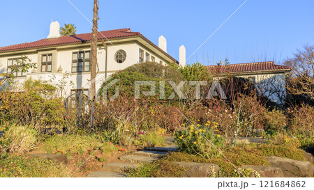 港の見える丘公園の冬 121684862