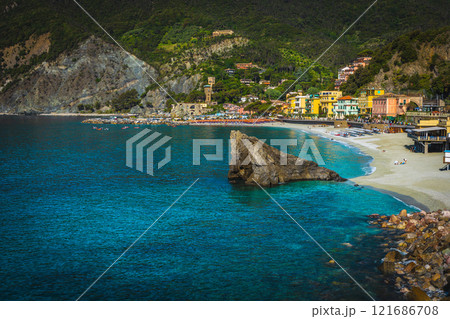 Beautiful mediterranean beach and clean turquoise sea, Cinque Terre, Italy Beautiful mediterranean beach and clean turquoise sea, Cinque Terre, Italy 121686708