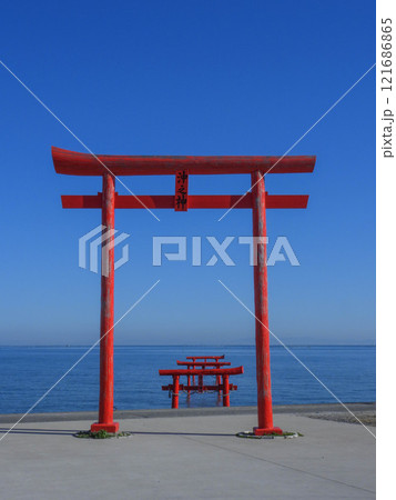 大魚神社の海中鳥居 大魚神社の海中鳥居 121686865