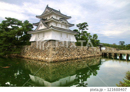 高松城・艮櫓（香川県・高松市） 121688407
