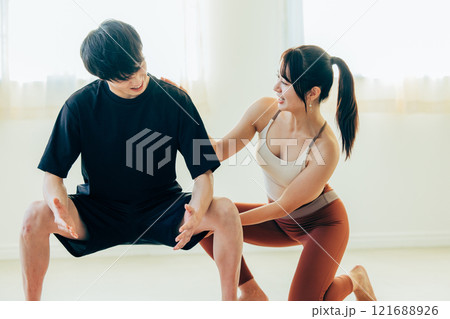 パーソナルトレーナー　男女 121688926