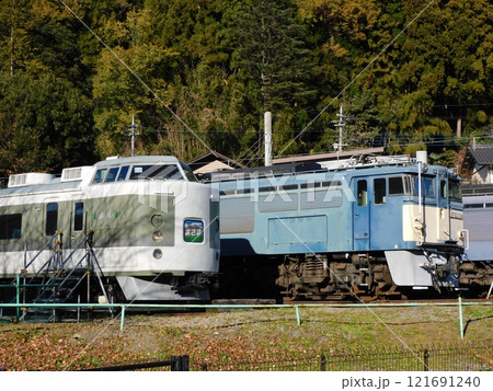 EF63 と あさま号 121691240