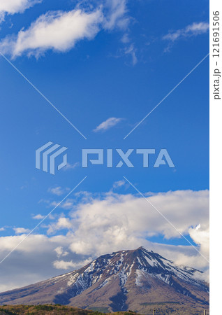 青森 津軽の春 残雪の岩木山 青森 津軽の春 残雪の岩木山 121691506
