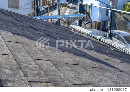 戸建て家屋の屋根修理工事 屋根 戸建て家屋の屋根修理工事 屋根 121692037