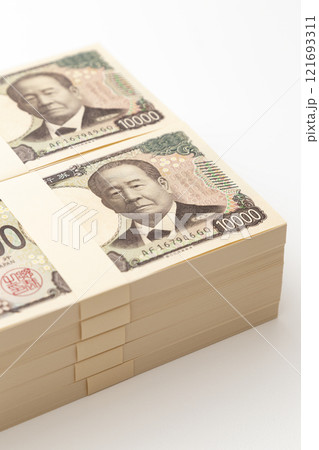 白背景に1000万円 白背景に1000万円 121693311