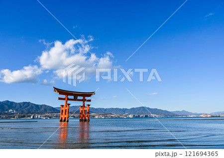 広島　安芸の宮島 121694365