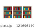 本が並んでいる本棚 121696140