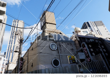 円山町の廃ホテル 121696893
