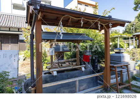蒲田神社の手水舎/大阪市淀川区(2024年10月撮影) 蒲田神社の手水舎/大阪市淀川区(2024年10月撮影) 121698026