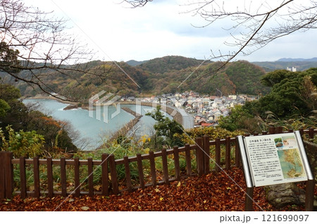 浜田城跡 本丸跡から眺める外ノ浦（島根県 浜田市） 121699097