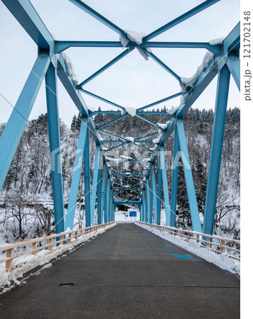 雪の湯滝橋 121702148