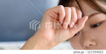 スタジオで撮影された人物ポートレートのコレクション 121704822