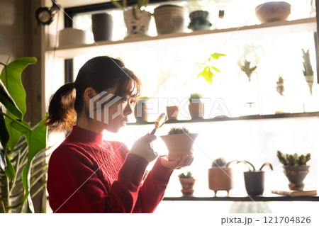 スタジオで撮影された人物ポートレートのコレクション 121704826