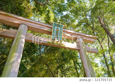 大神神社の鳥居　三輪明神 121705715
