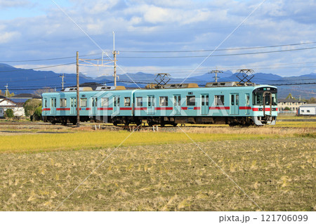 西鉄甘木線を走る7000形(西日本鉄道) 西鉄甘木線を走る7000形(西日本鉄道) 121706099