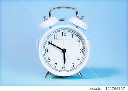 目覚まし時計 121706197