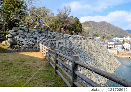 三原城跡 天守台の石垣 121708652