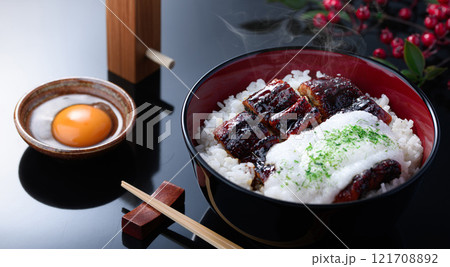 ふわふわのトロロと鰻で栄養満点！うなぎの山かけ丼 121708892