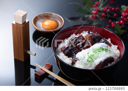ふわふわのトロロと鰻で栄養満点！うなぎの山かけ丼 121708893