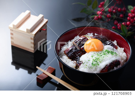ふわふわのトロロと鰻で栄養満点！うなぎの山かけ丼 121708903