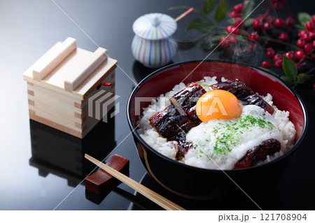 ふわふわのトロロと鰻で栄養満点！うなぎの山かけ丼 121708904