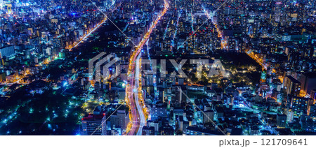大阪の夜景と車の光跡 大阪の夜景と車の光跡 121709641