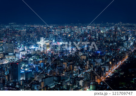 大阪・道頓堀方面の夜景 121709747