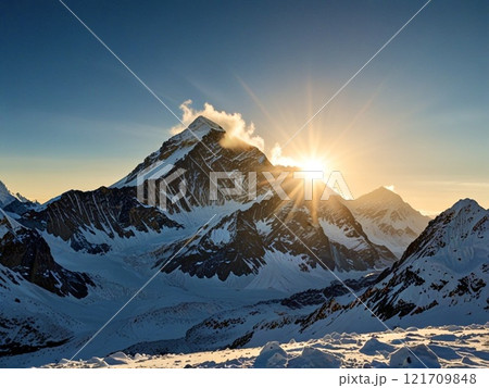 高い山から昇る朝日-4 121709848