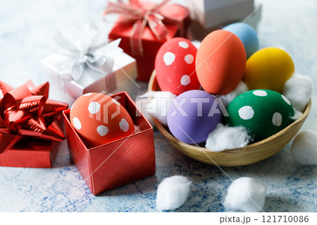 Happy Easter eggs and gift boxes 121710086