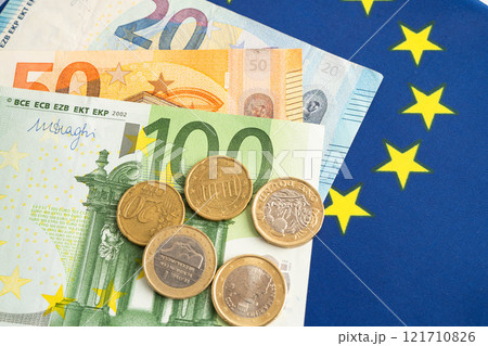 Euro banknote cash money, finance economic banking business exchange market. Euro banknote cash money, finance economic banking business exchange market. 121710826